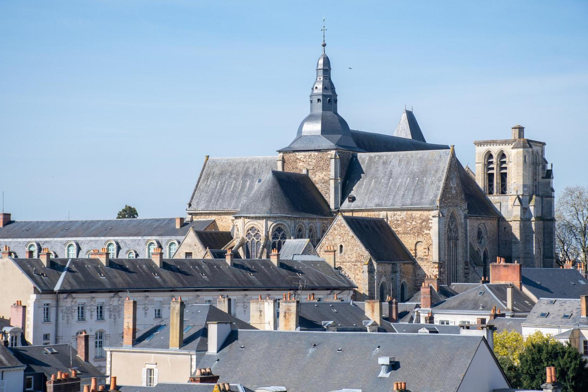 Escale Au Coeur Du Mans, Entre Gare Et Centre Le Mans Exterior foto